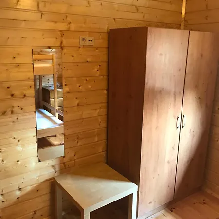 Hébergement de vacances Domki Pod Wiatrakami Wicie (West Pomeranian)